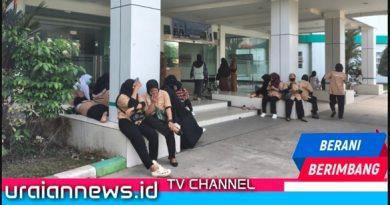 PULUHAN TENAGA KEBERSIHAN RSUD KONAWE MOGOK KERJA, TUNTUT UPAH SESUAI UMK DAN PERBAIKAN SISTEM KERJA